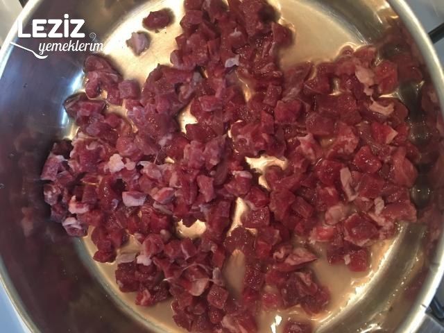 Biftek Etli Yumurtalı Ispanak