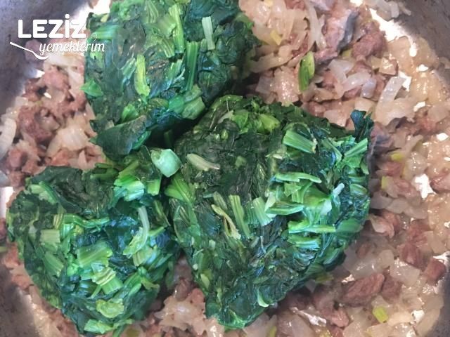 Biftek Etli Yumurtalı Ispanak