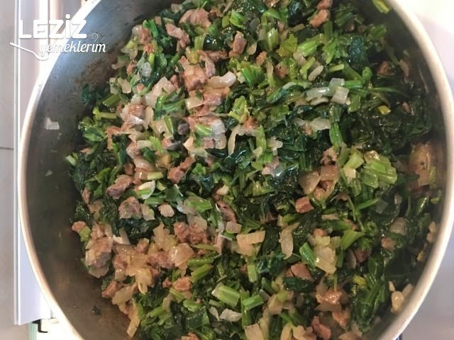 Biftek Etli Yumurtalı Ispanak