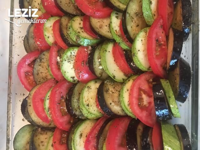 Fırında Sebze Dilimleri