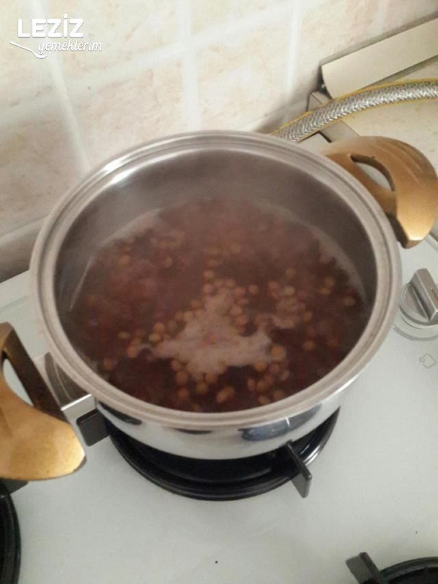 Terbiyeli Erişteli Yeşil Mercimek Çorbası