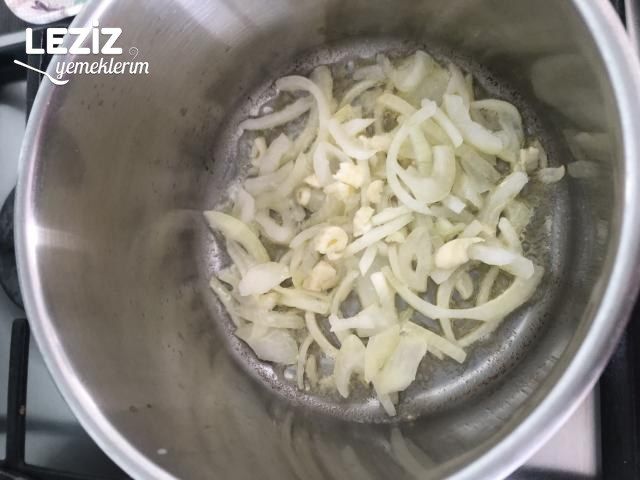 Kremalı Mantar Çorbası (Çok Pratik)