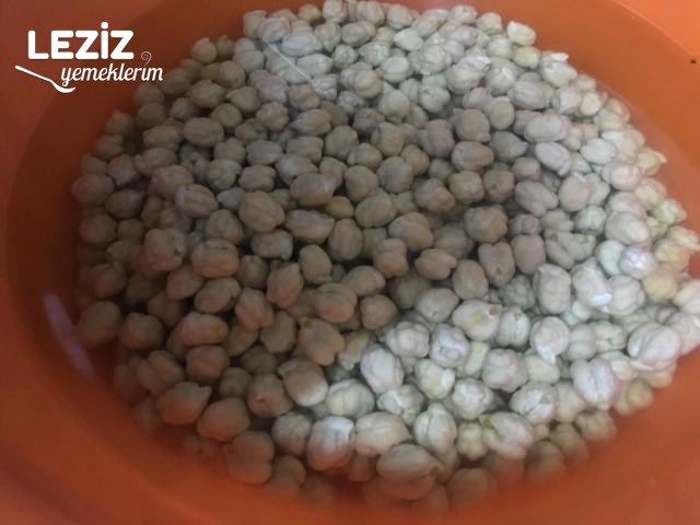 Kuşbaşılı Nohut Yemeği