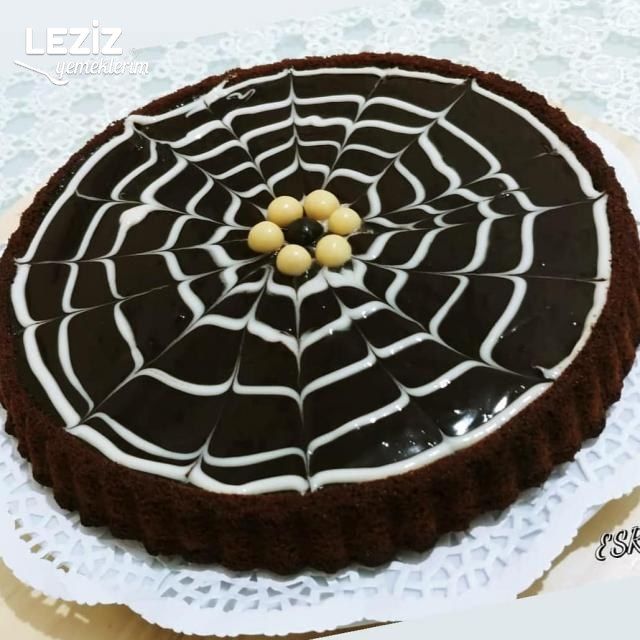 Çikolata Soslu Kek