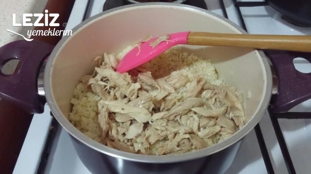 Tavuklu Pirinç Pilavı Tarifi