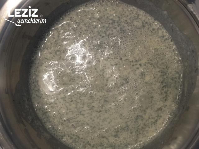 Fesleğen Soslu Makarna Tarifi (Hazır Sos İle)