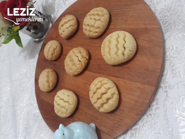 Krem Santili Tırtıklı Kurabiye