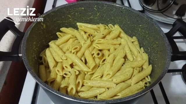 Kremalı Körili Nefis Makarna