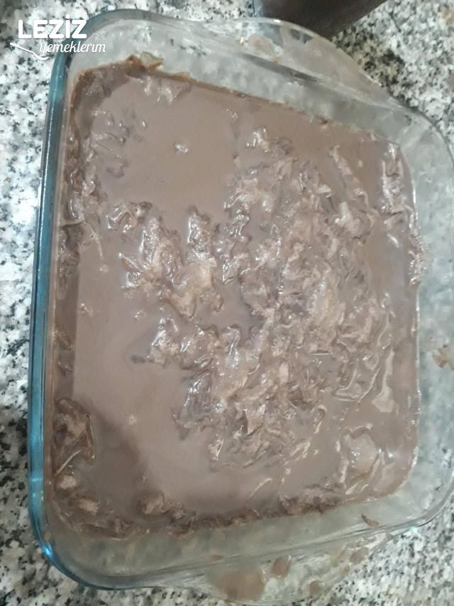 Çikolatalı Güllaç Tarifi (Aşama Fotoğraflı)