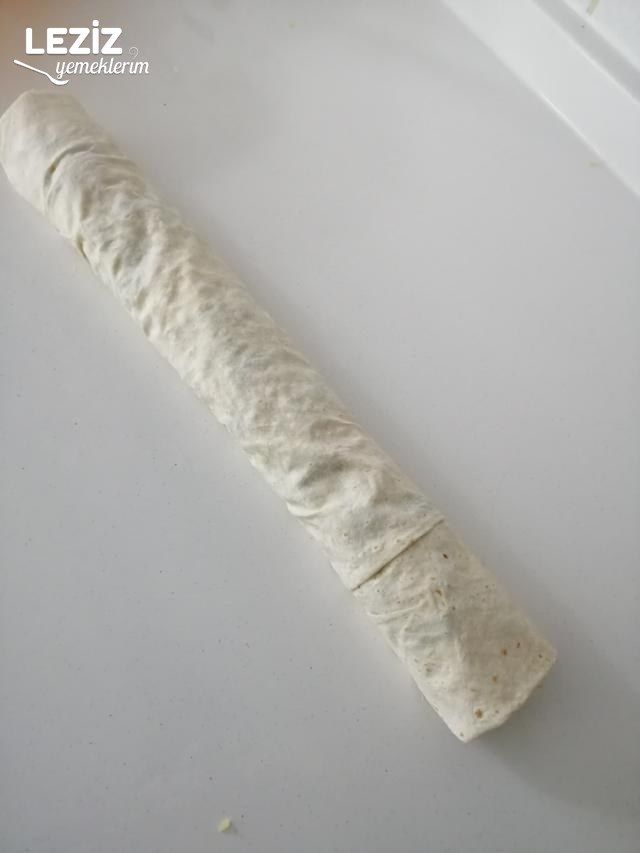 Patatesli Nefis Rulo Börek