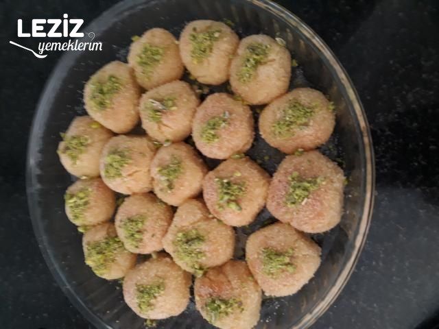 İrmikli Kesme Tatlı