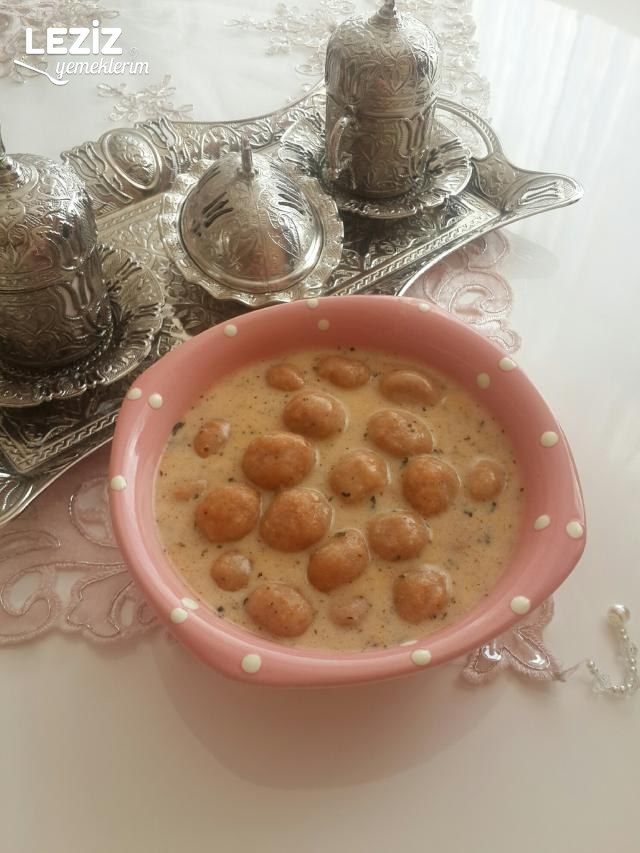 Bulgur Köfteli Yoğurtlu Çorba