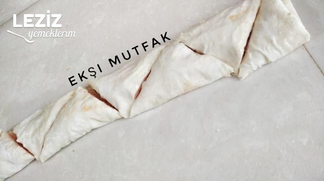 Patatesli Börek (Hazır Yufkadan)
