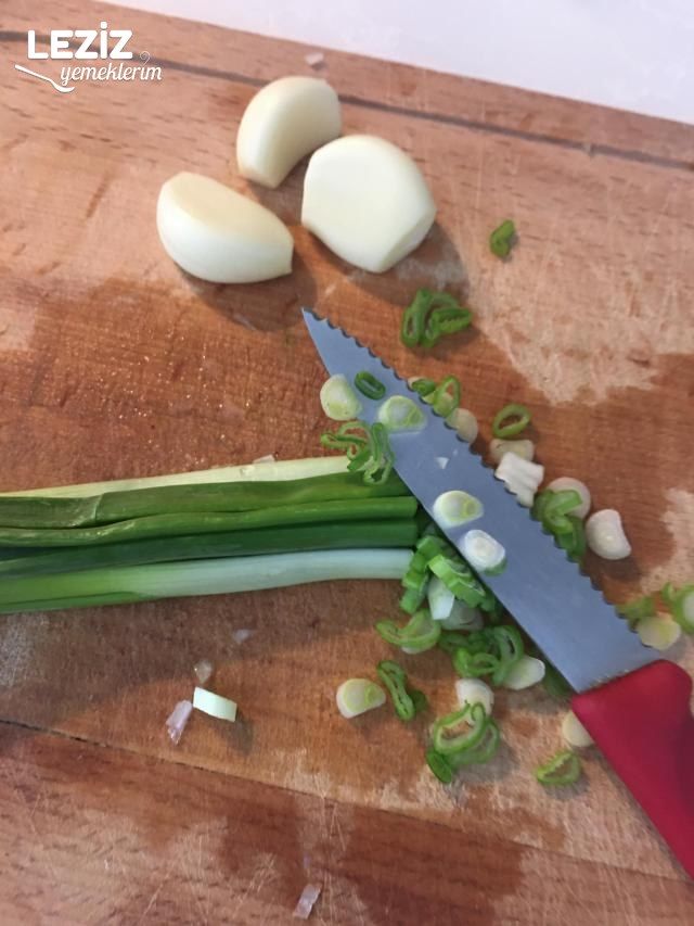 Lezzeti Şahane Fırında Köfteli Patlıcan