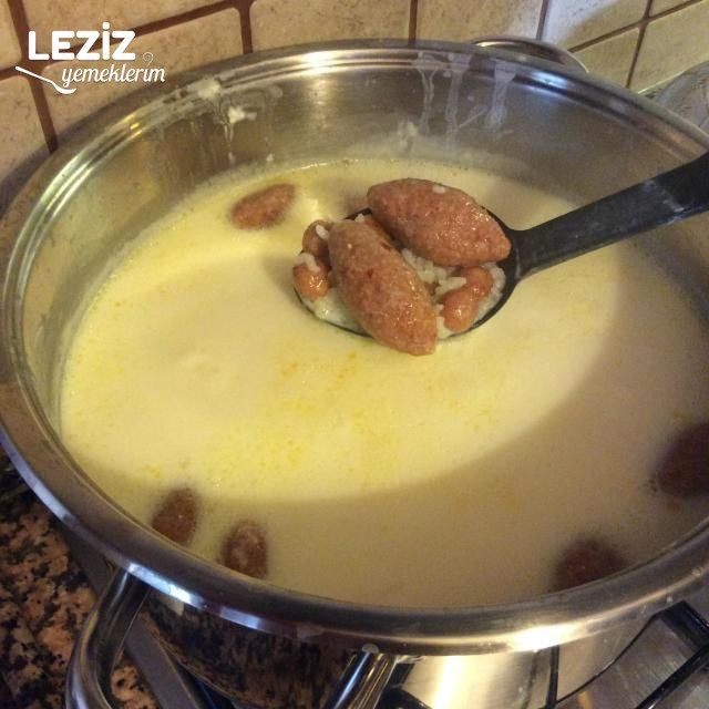 Yoğurtlu Analı Kızlı Yemeği Tarifi (Hatay Yöresi)