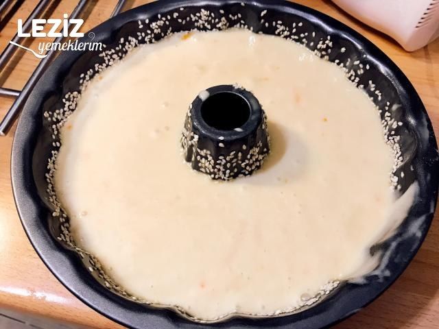 Susamlı Kek (Tam Kıvamında)
