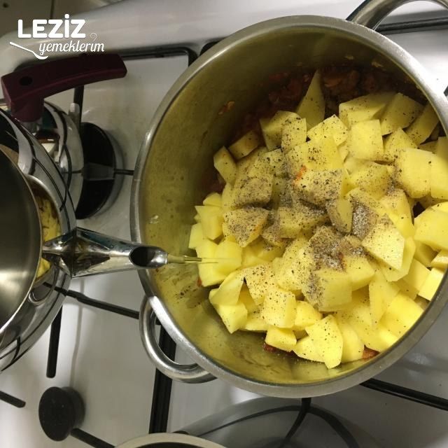 Etli Patates Yemeğinin Tarifi