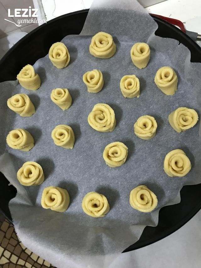 Nefis Gül Tatlısı (Tüm Aşamalarıyla)