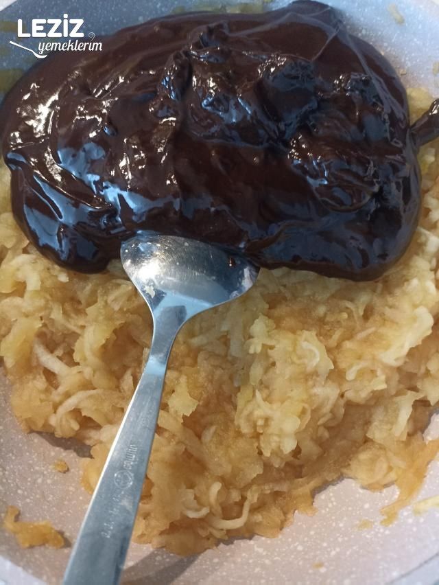 Sütlü İrmikli Muhallebi Tatlısı Tarifi