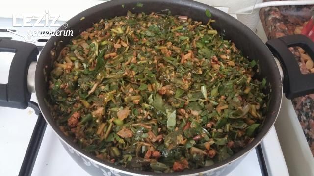 Yoğurtlu Semizotu Yemeği