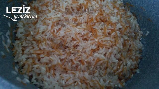 Garnitürlü Pirinç Pilavı