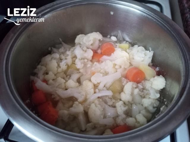 Mis Gibi Karnabahar Çorbası