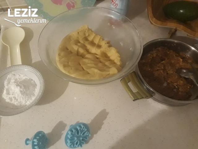 Kar Taneli Elmalı Tart