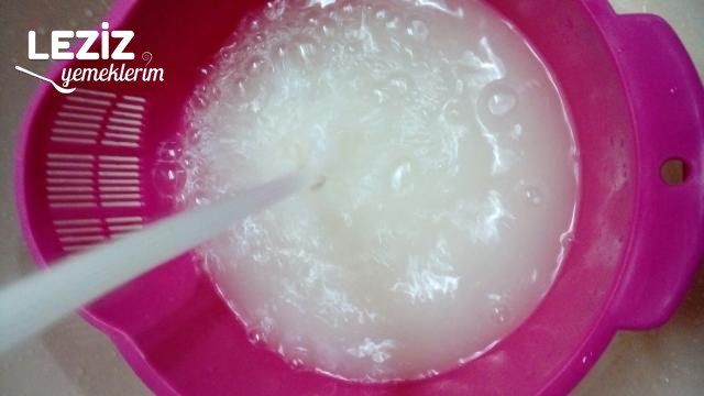 Tavuklu Nohutlu Pirinç Pilavı (Tereyağı Ve Tavuk Sulu)