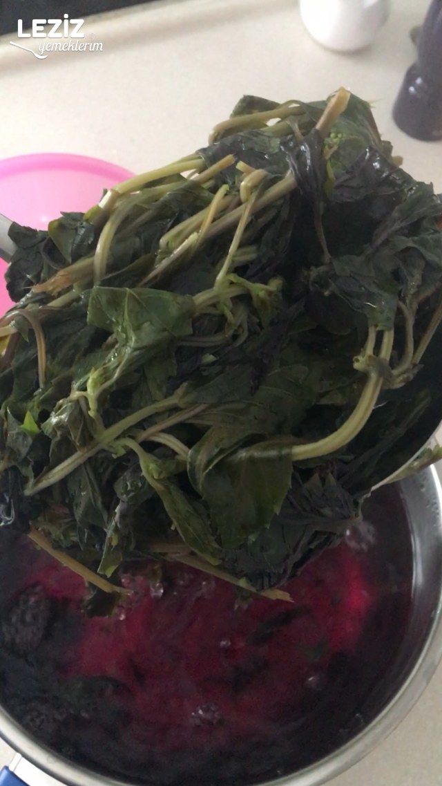 Reyhan Şerbeti Tarifi Nasıl Yapılır