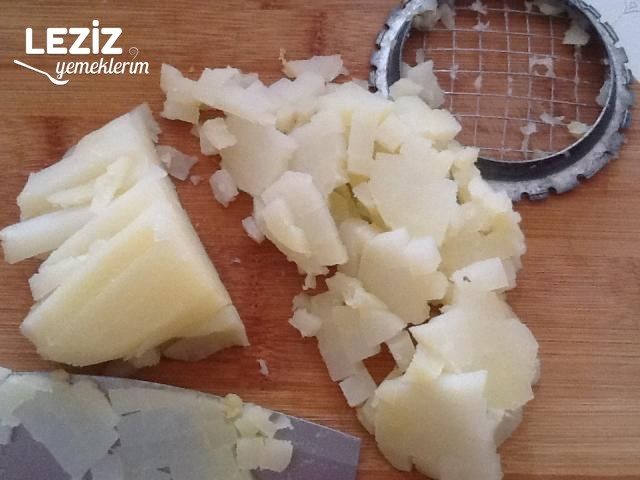 Rus Mutfağından Salata Paytaxt Salatası (Stoliçni)