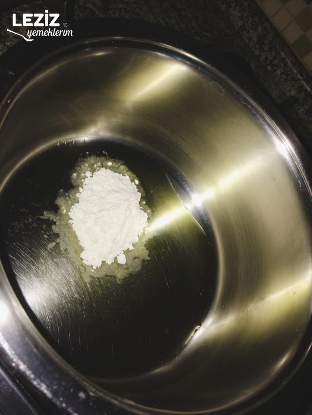 Pratik Arpa Şehriye Çorbası Tarifi