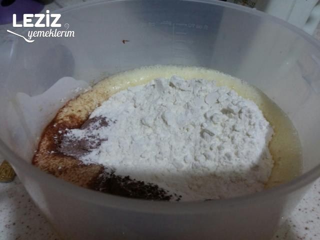 Bol Çikolatalı Kek (Yumuşacık Kabardıkça Kabaran)