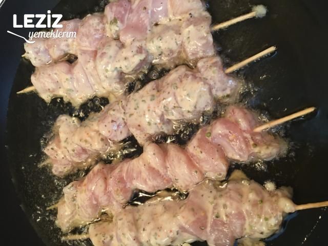 Yumuşacık Tavuk Şiş Tarifi, Nasıl Yapılır