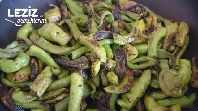 Köz Tadında Biber Yoğurtlaması