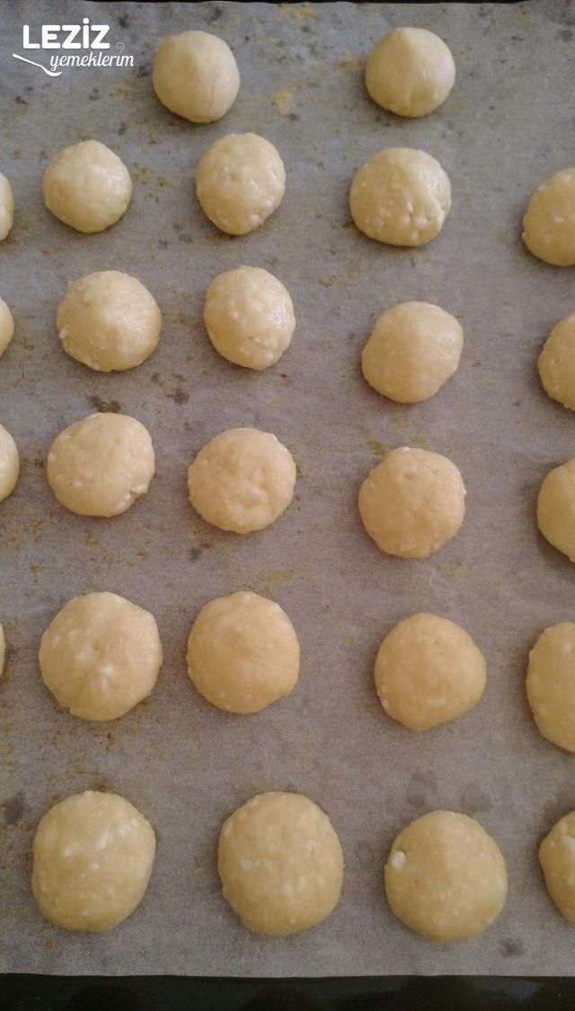 Lor Peynirli Kurabiye