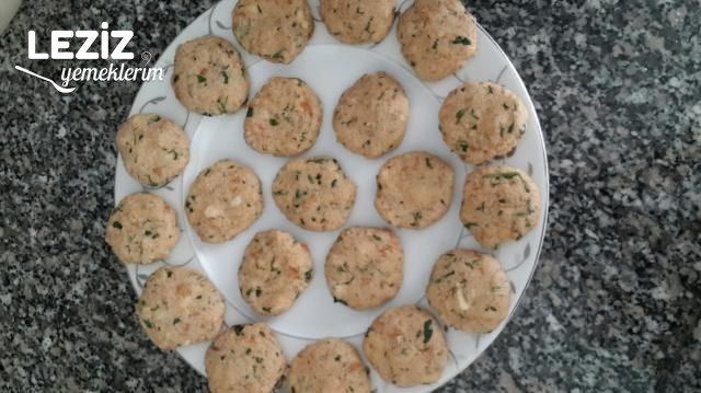 Bayat Ekmek Köftesi Tarifi