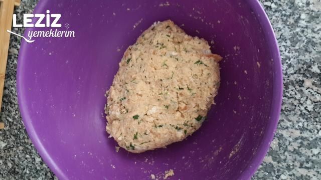 Bayat Ekmek Köftesi Tarifi