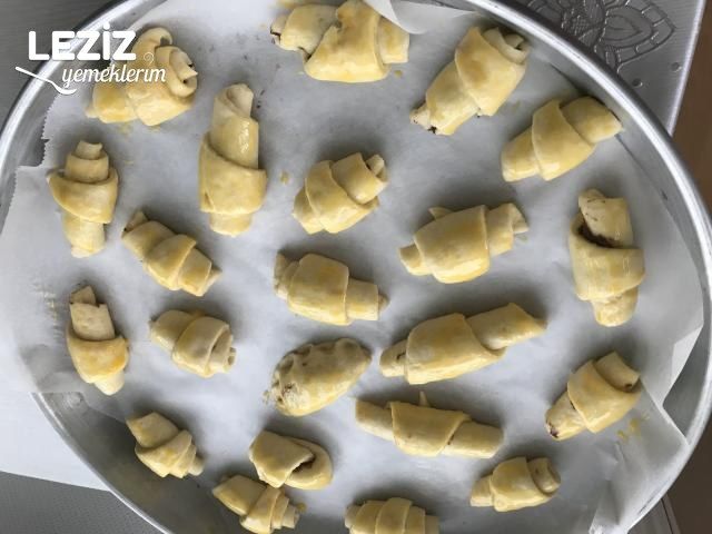 Tereyağlı Kruvasan Katmer Poğaça