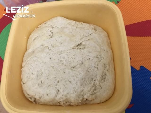 Tereyağlı Kruvasan Katmer Poğaça