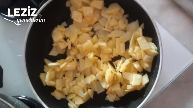 Kaşarlı Patates Kavurması