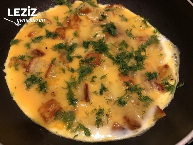 Tadı Nefis Patatesli Omlet