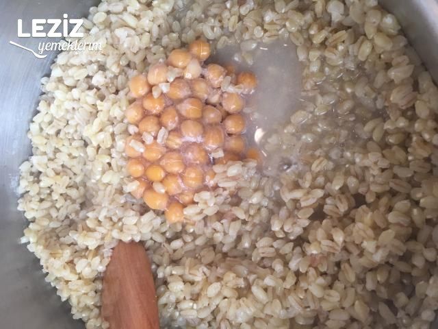 Nohutlu Dövme Pilav