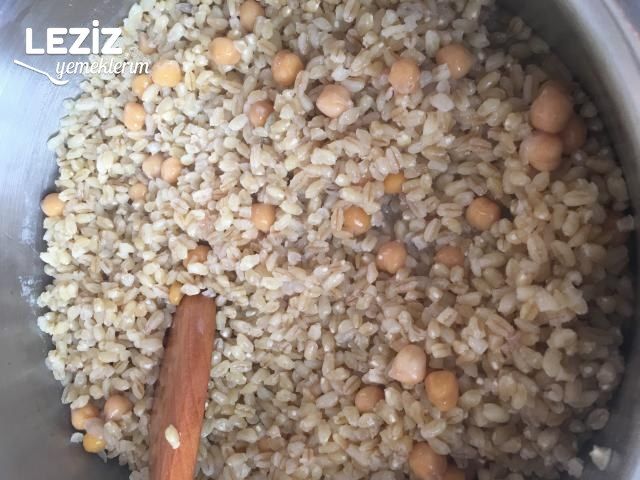 Nohutlu Dövme Pilav