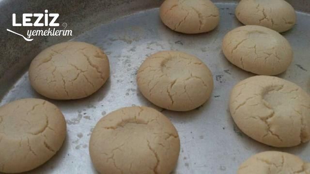 Pastane Tadında Evde Un Kurabiyesi