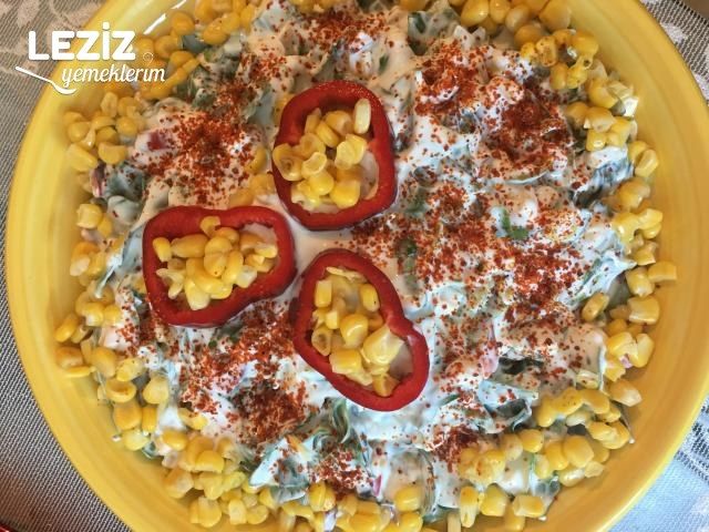 Süzme Yoğurtlu Semizotu Salatası