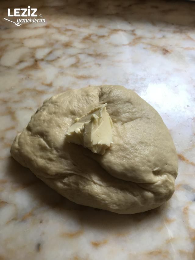 Nefis Çikolatalı Çörek (Brioche Ekmeği)