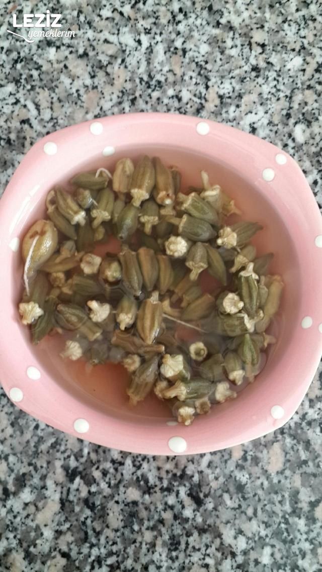 Kuru Bamya Çorbası