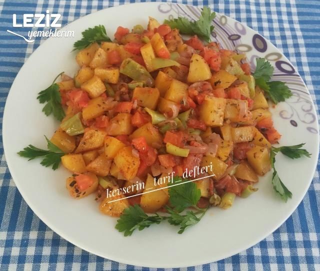 Kahvaltıya Enfes Sebzeli Patates
