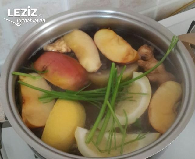 Ödem Atan Göbek Eriten Detoks Suyu