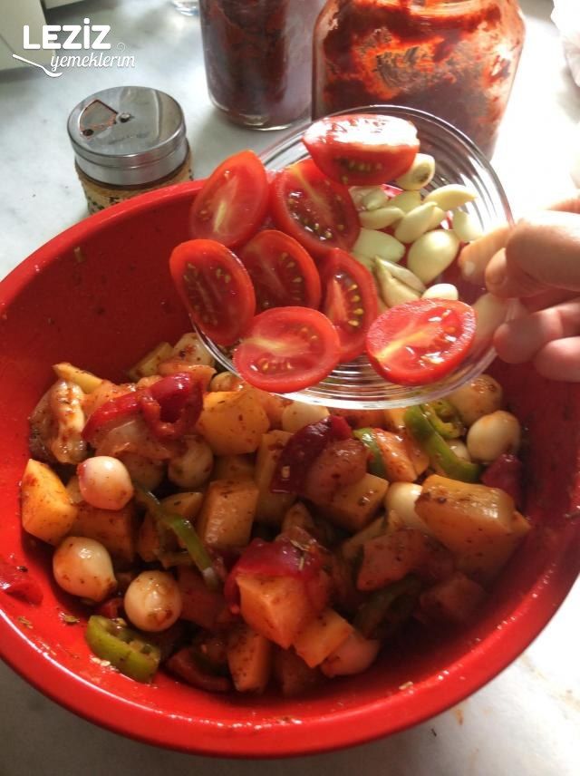 Arpacık Soğanlı Tavuk Yahni